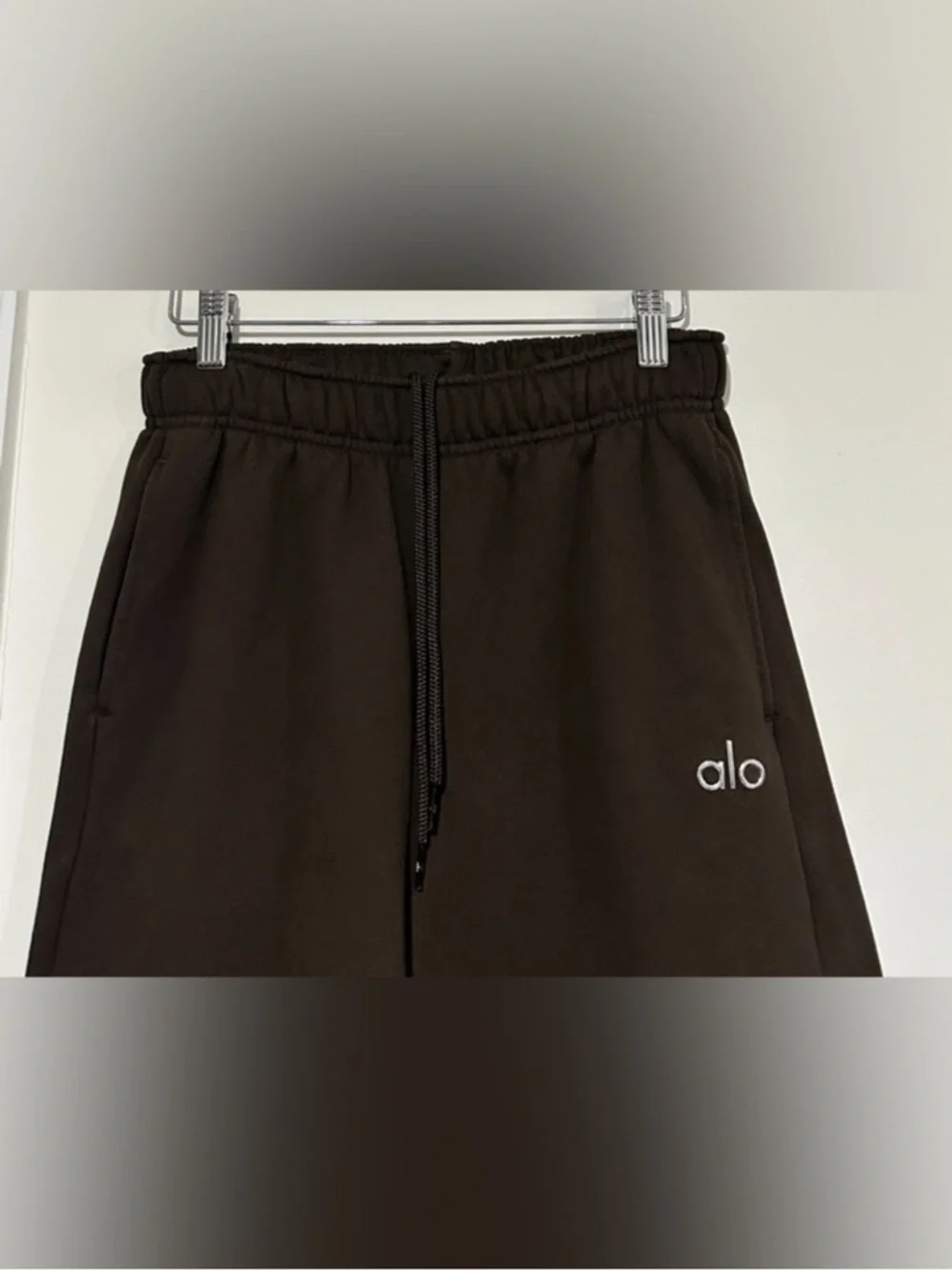 ALO Accolade Straight Leg Espresso Pants